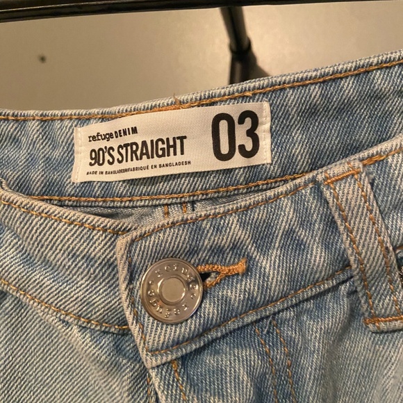 Jean High Waisted Shorts - Picture 2 of 3